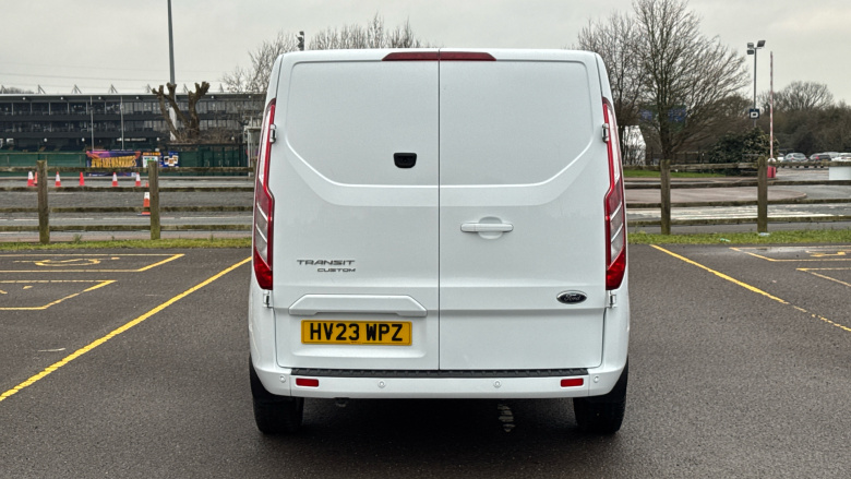 Ford Transit Custom 300 L1 Diesel Fwd 2.0 EcoBlue 130ps Low Roof D/Cab Limited Van
